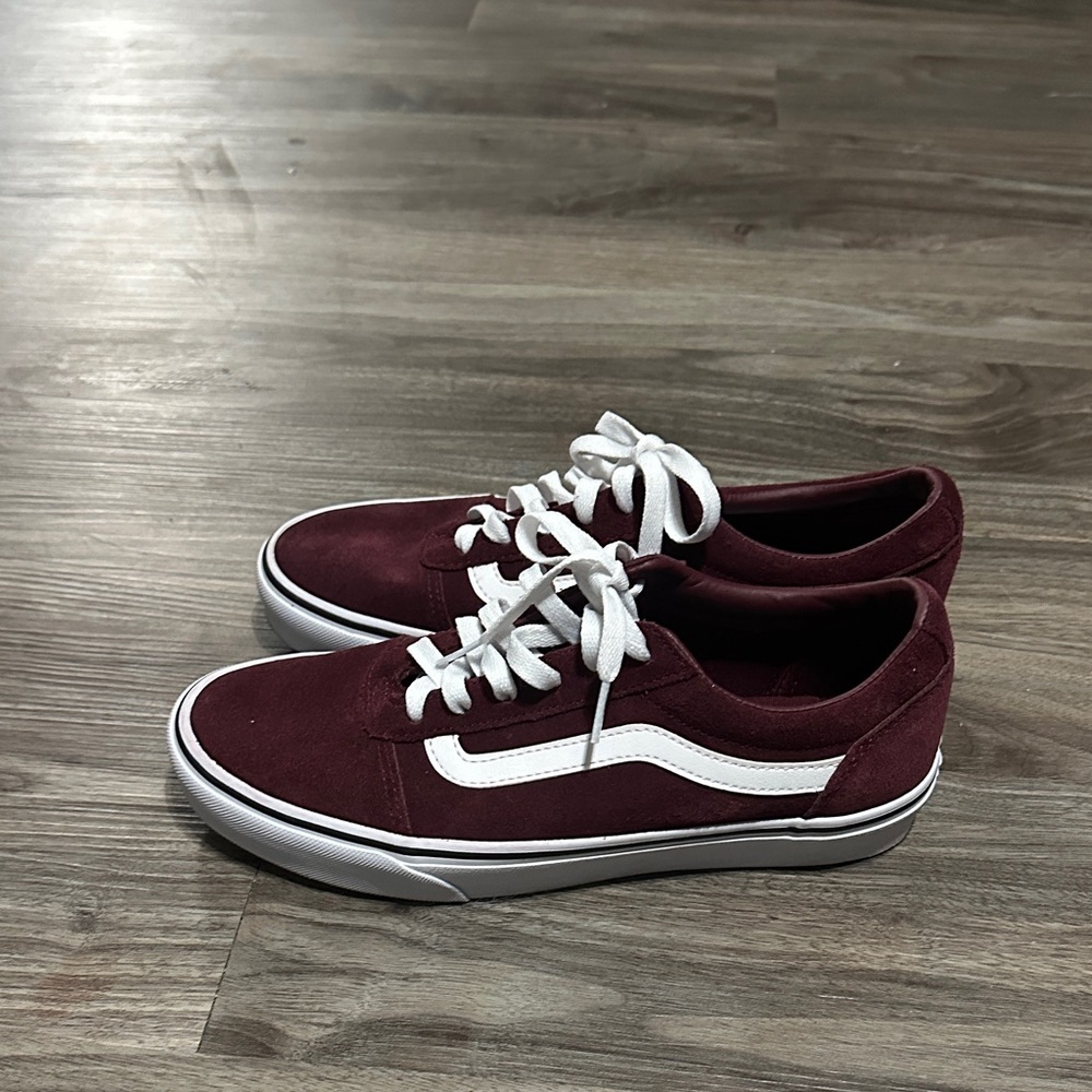 Vans Women's Burgundy and White Sneakers - Picture 5 of 10